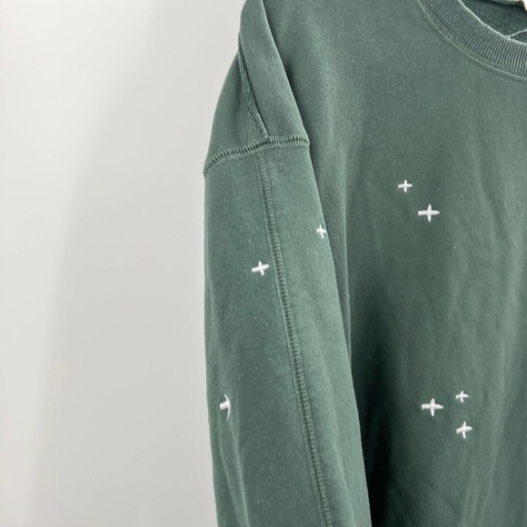 Hem & Thread Green Embroidered Popover Sweater Casual Side Slits Large - Picture 6 of 8